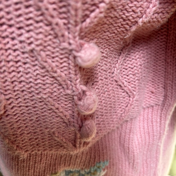 VTG IZOD CLUB HAND EMBROIDERED BLUE & PINK CROCHETED COTTAGE CORE SWEATER SZ S - Picture 9 of 11